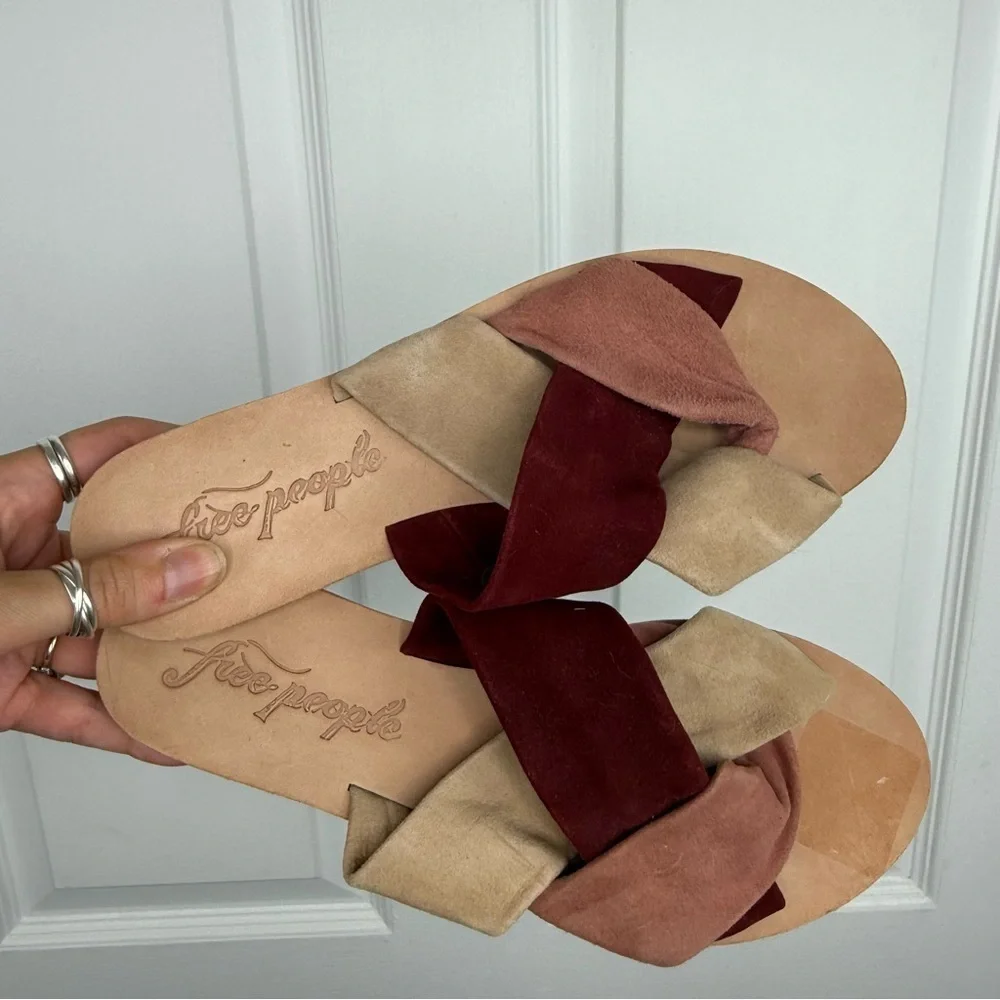 Free People Sandals Rio Vista Rose NWOB Burgundy and Beige